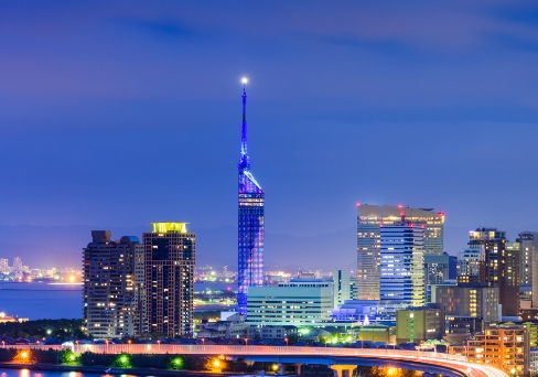 重量物の配送依頼にはパワーゲート車にてお伺いいたします